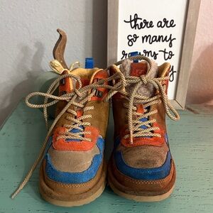 Kids Colorful Ugg Suede Sneakers SZ 3 box 168